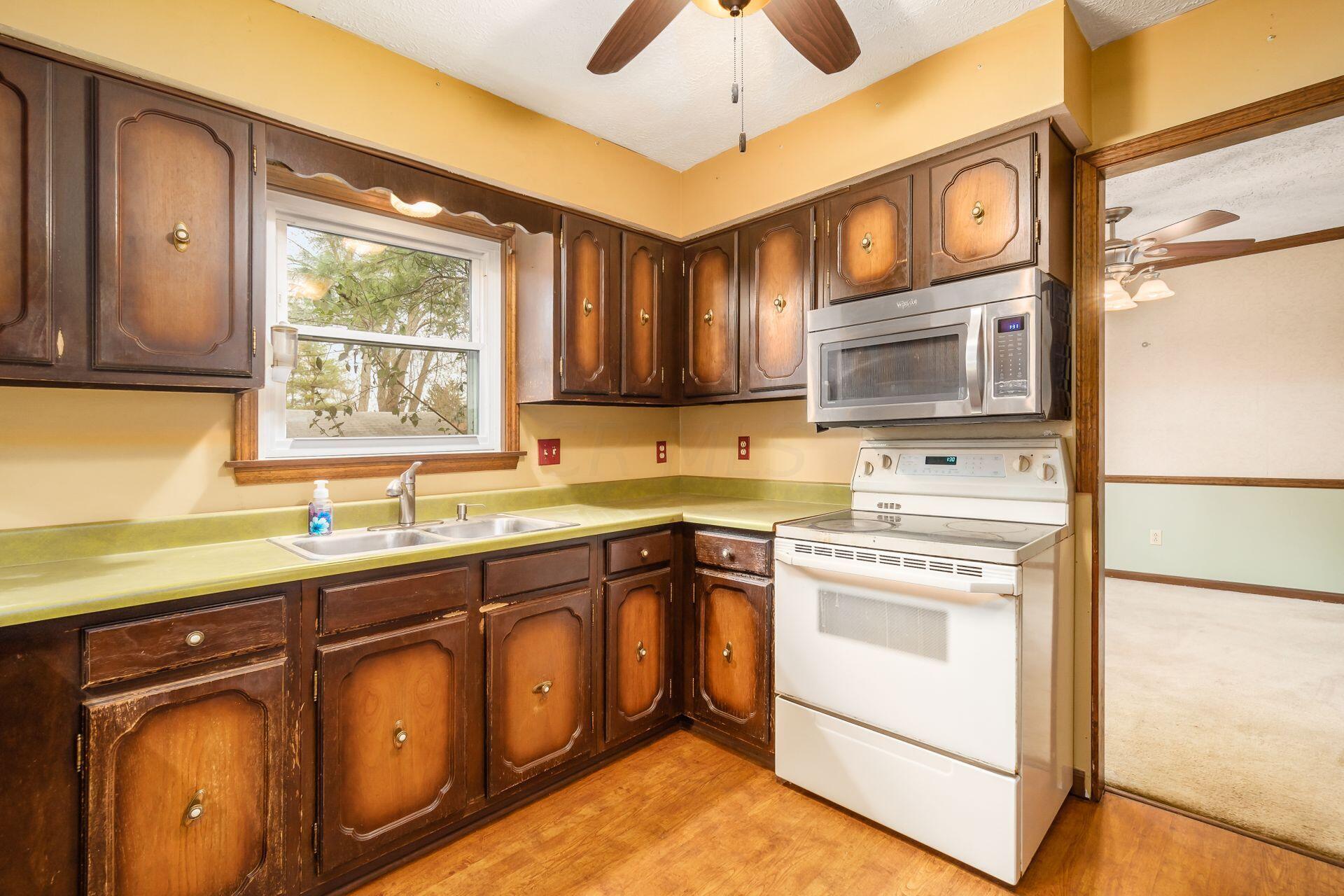 82 Betts Road Southwest Reynoldsburg, OH 43068 - Photo 15 of 51 Gallery Image 15