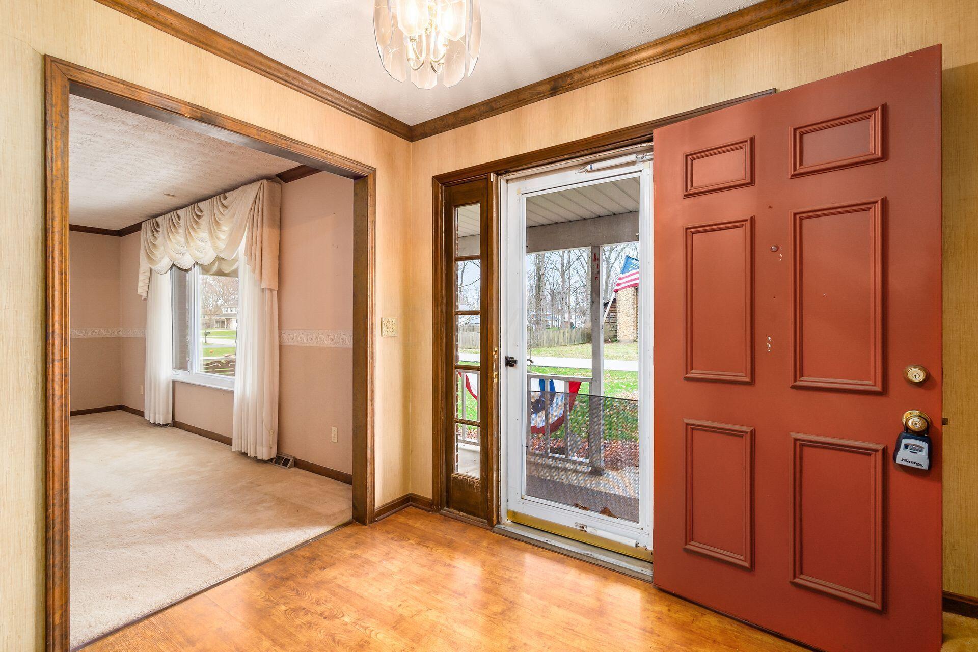 82 Betts Road Southwest Reynoldsburg, OH 43068 - Photo 6 of 51 Gallery Image 6