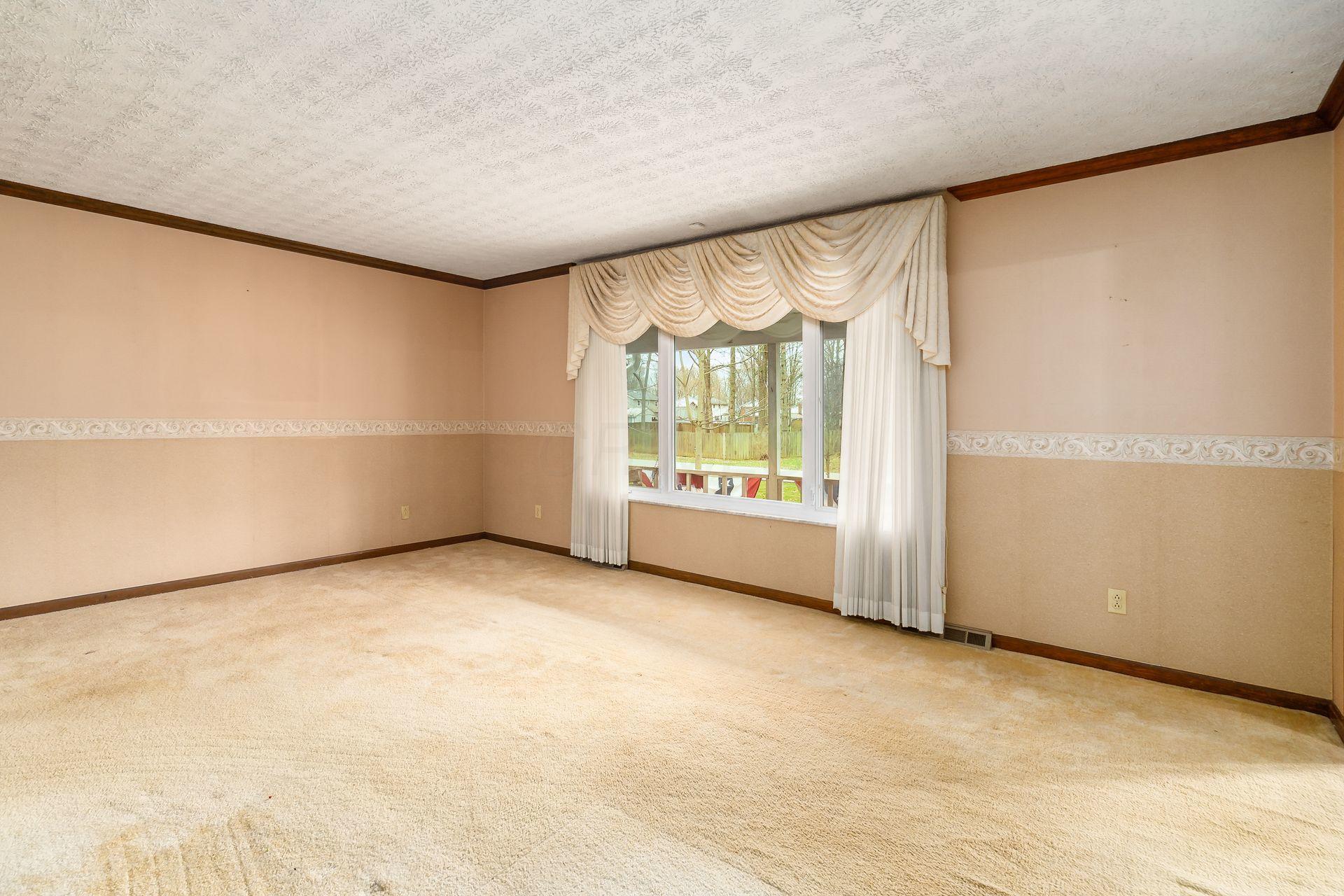 82 Betts Road Southwest Reynoldsburg, OH 43068 - Photo 9 of 51 Gallery Image 9