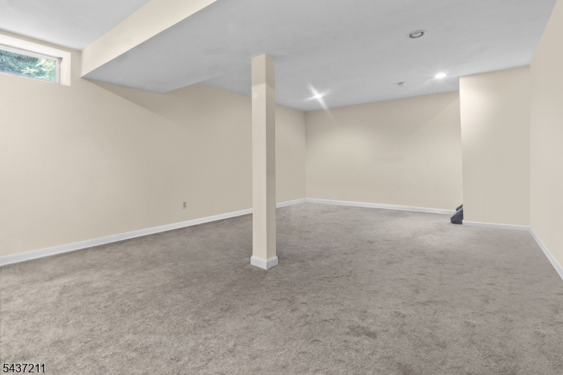 3701 Park Place Springfield, NJ 07081 - Photo 25 of 38 a view of a room