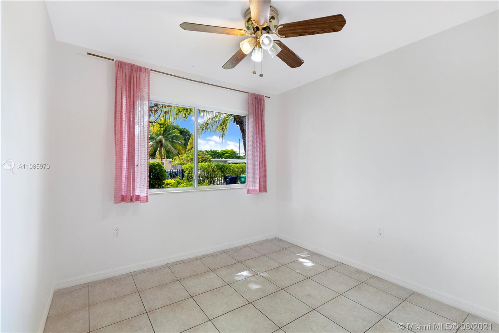 12501 Southwest 84th Avenue Road Miami, FL 33156 - Photo 12 of 20 a view of an entryway
