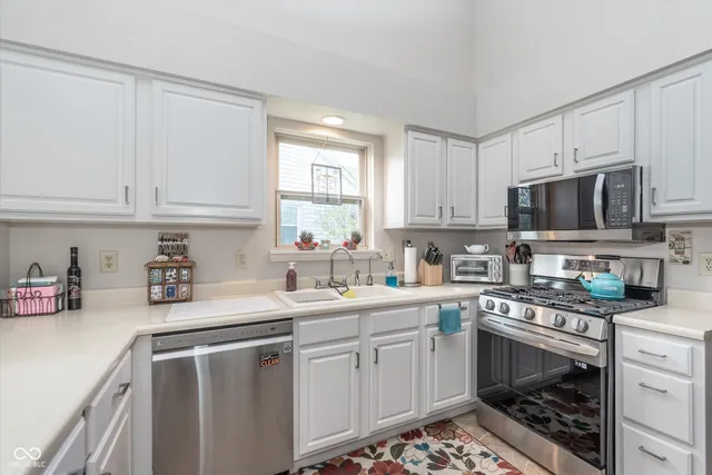 $445,000 | 10518 Greenway Drive, Fishers, IN 46037