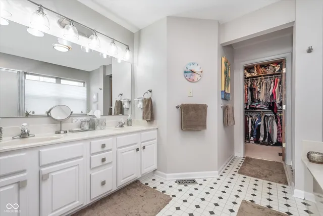 $445,000 | 10518 Greenway Drive, Fishers, IN 46037