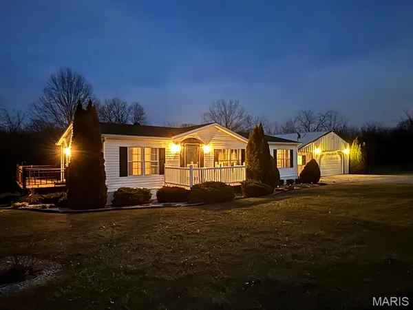 $269,000 | 18096 Monroe Road 453, Paris, MO 65275