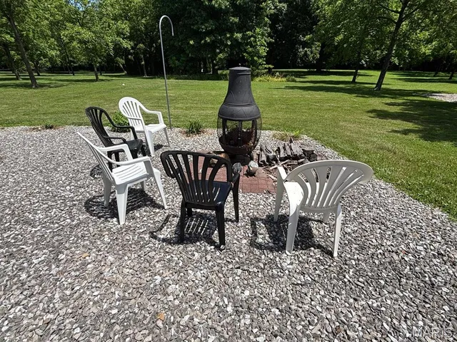 $269,000 | 18096 Monroe Road 453, Paris, MO 65275