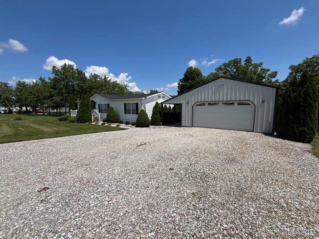 18096 Monroe Road 453 Paris, MO 65275 - Photo 2 of 56