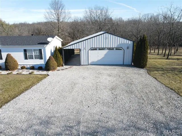 $269,000 | 18096 Monroe Road 453, Paris, MO 65275