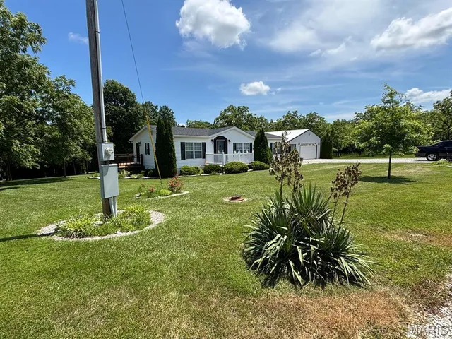 $269,000 | 18096 Monroe Road 453, Paris, MO 65275