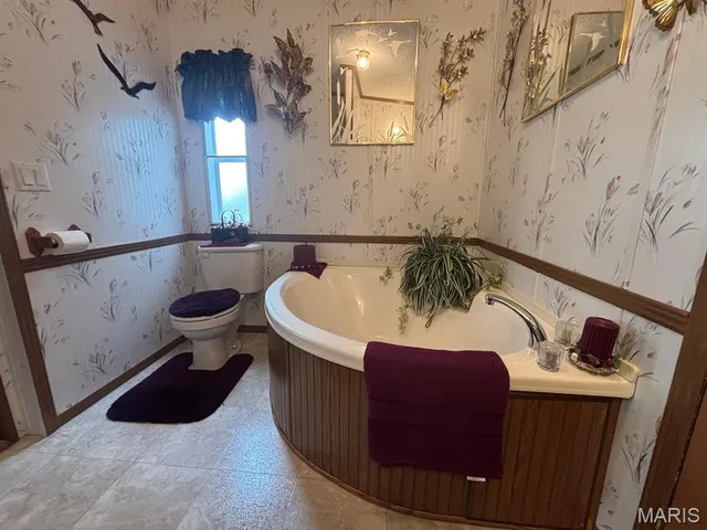 $269,000 | 18096 Monroe Road 453, Paris, MO 65275