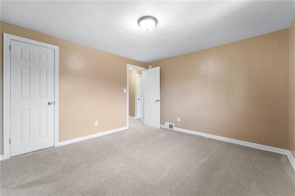 527 Patterson Road Bethel Park, PA 15102 - Photo 14 of 34 Gallery Image 14