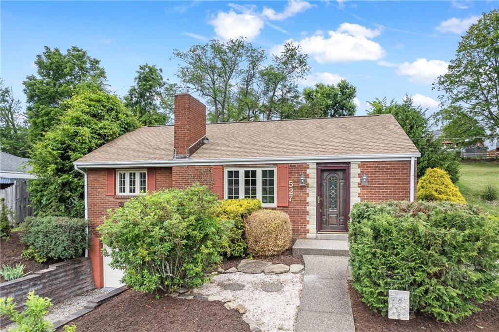 527 Patterson Road Bethel Park, PA 15102 - Photo 2 of 34 Gallery Image 2