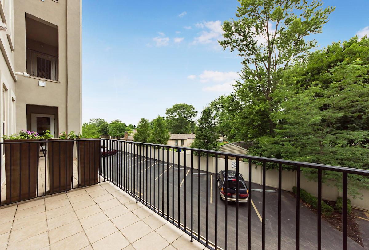 3175 Tremont Road, Unit 207 Columbus, OH 43221 - Photo 11 of 29