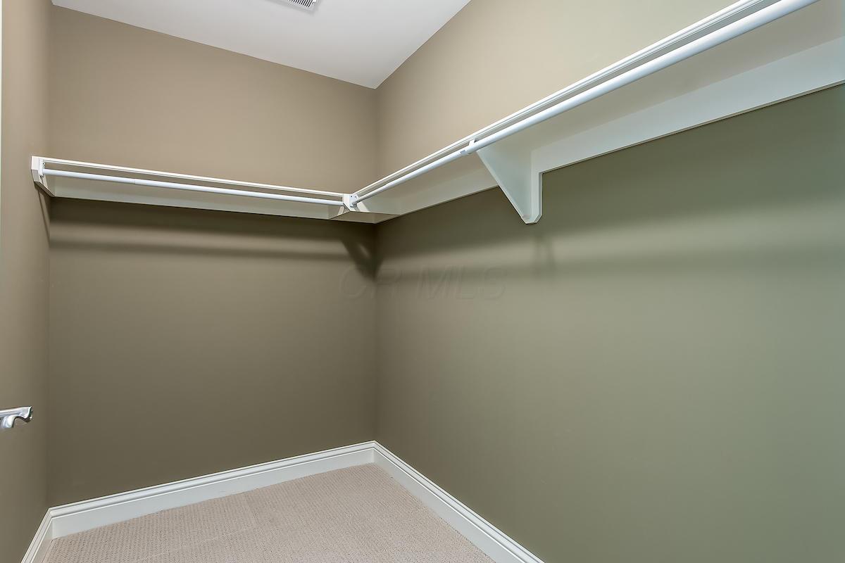 3175 Tremont Road, Unit 207 Columbus, OH 43221 - Photo 14 of 29