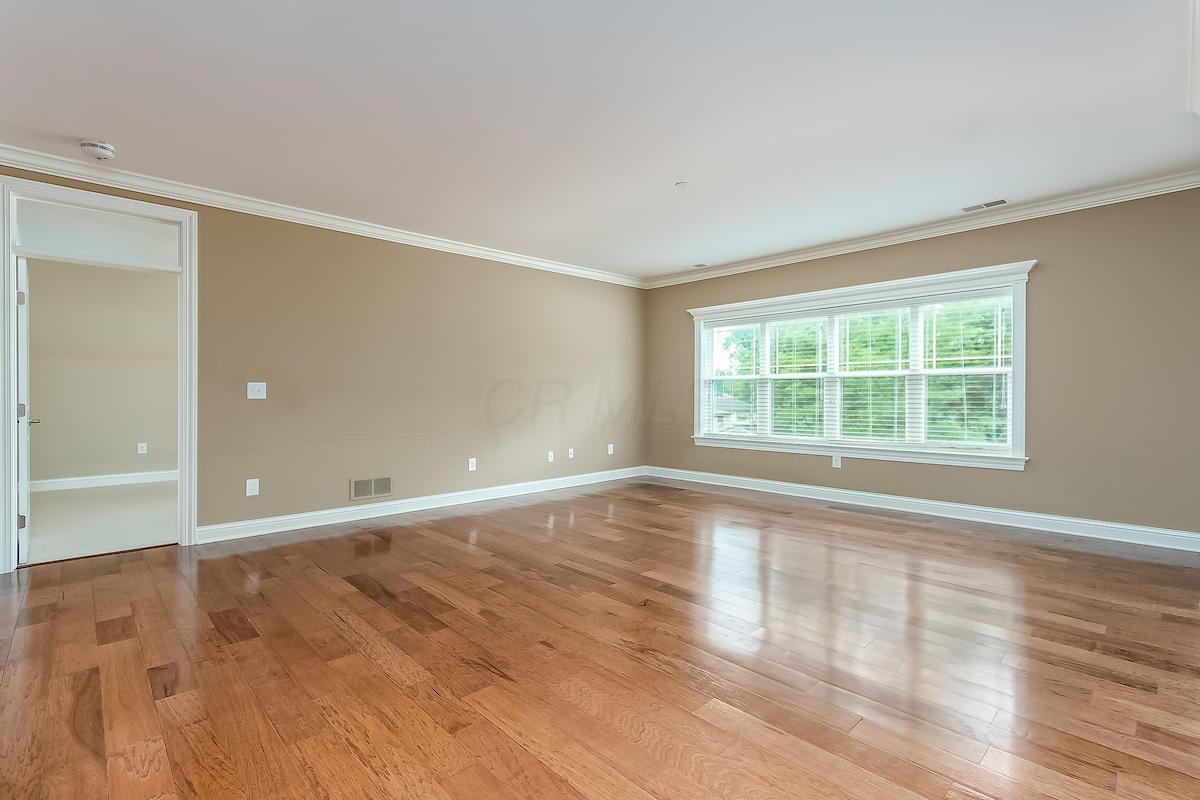 3175 Tremont Road, Unit 207 Columbus, OH 43221 - Photo 15 of 29