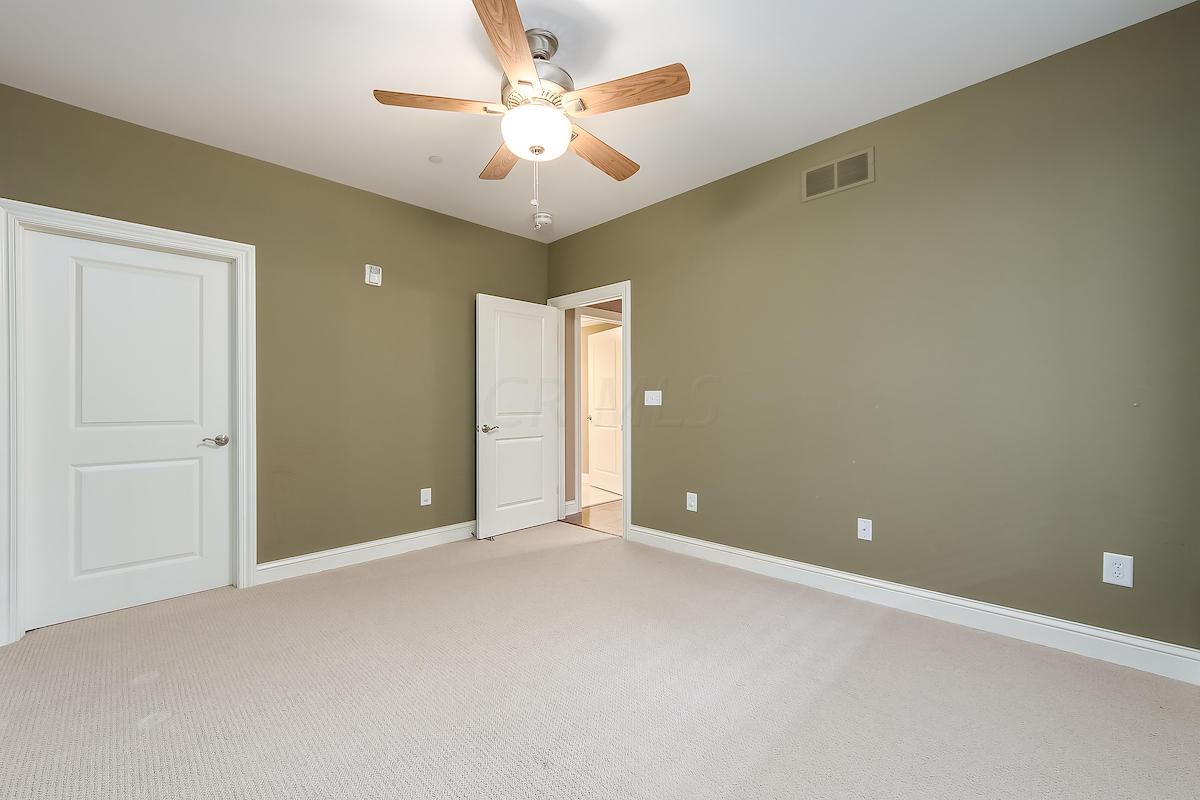 3175 Tremont Road, Unit 207 Columbus, OH 43221 - Photo 19 of 29
