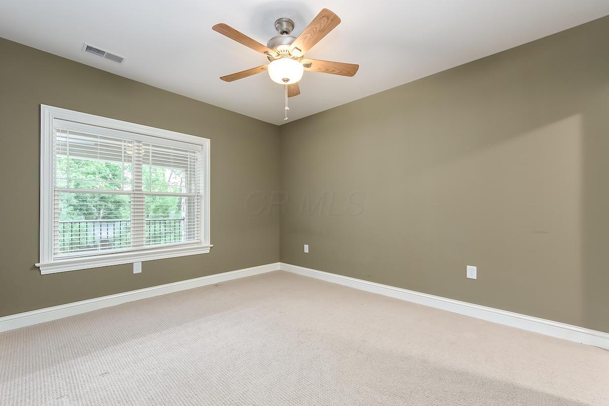 3175 Tremont Road, Unit 207 Columbus, OH 43221 - Photo 8 of 29