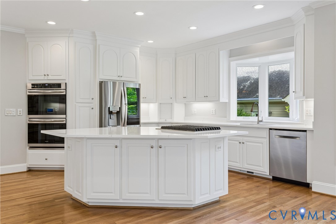 3009 Travis Pond Road Williamsburg, VA 23185 - Photo 33 of 100 Kitchen featuring a central island with countertop