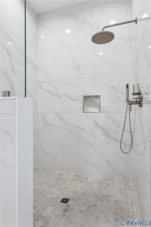 3009 Travis Pond Road Williamsburg, VA 23185 - Photo 52 of 100 Walk-in shower featuring large format white tiled