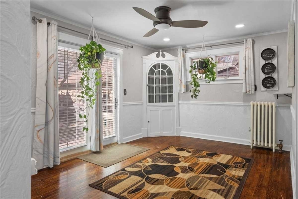 860 Pleasant Street Worcester, MA 01602 - Photo 12 of 32