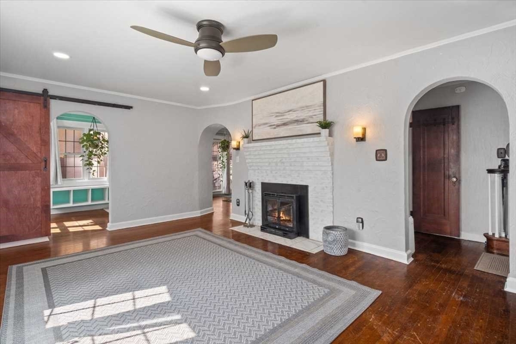 860 Pleasant Street Worcester, MA 01602 - Photo 7 of 32