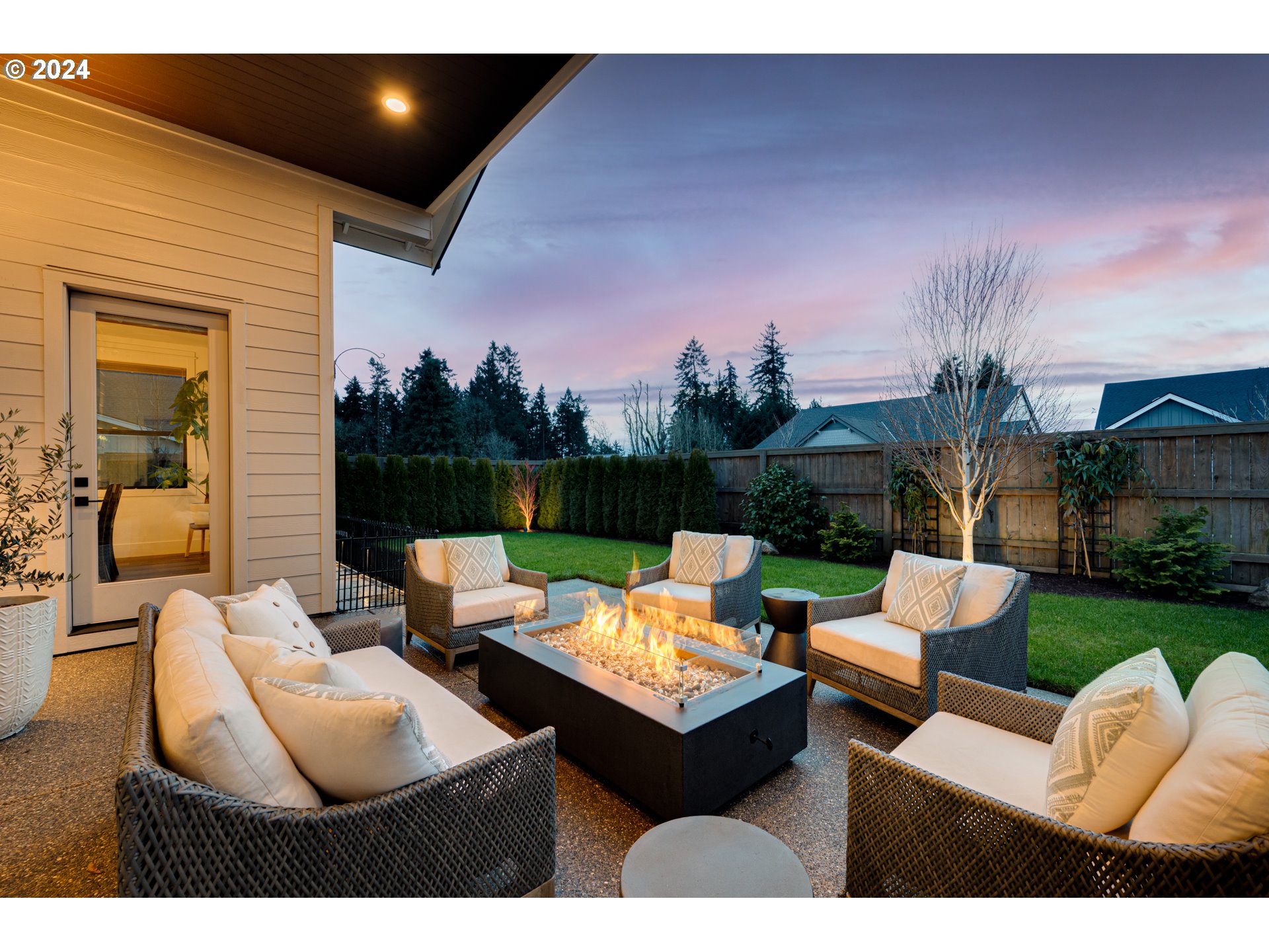 3911 Northwest 114th Street Vancouver, WA 98685 - Photo 40 of 48 a outdoor living space with furniture and a potted plant