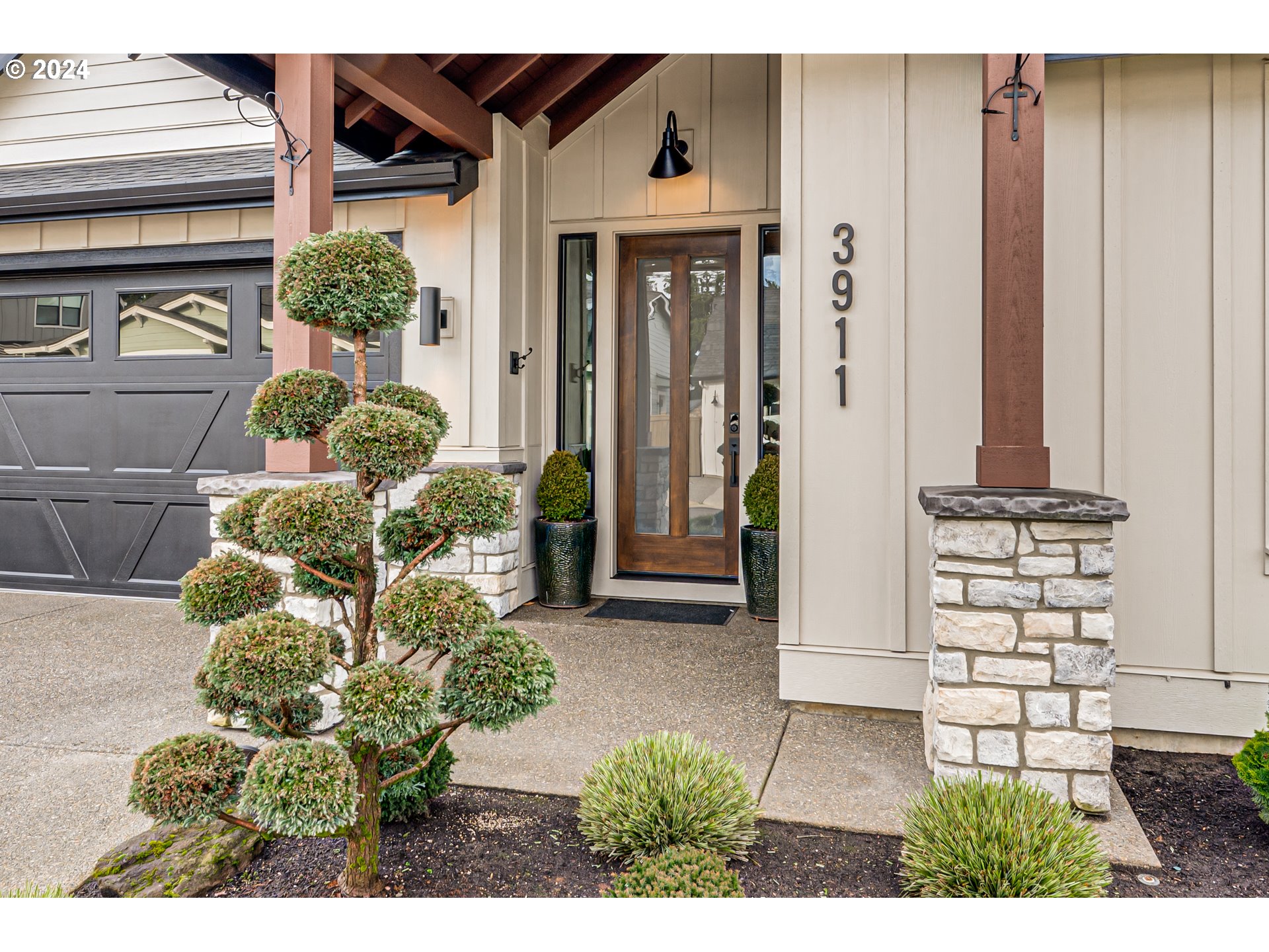 3911 Northwest 114th Street Vancouver, WA 98685 - Photo 4 of 48
