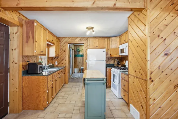 $475,000 | 32395 Co Highway 26, Rochert, MN 56578