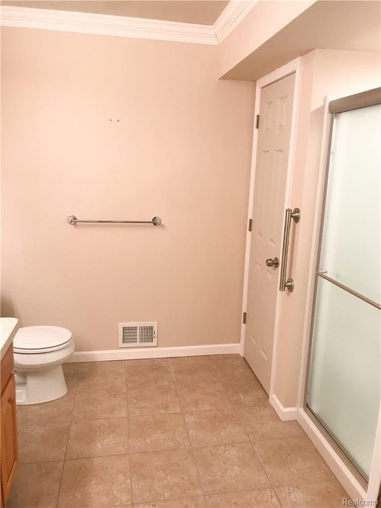 316 Mae Court Romeo, MI 48065 - Photo 13 of 27 4492ECB5-A100-458F-8C1D-206E2ECB9212.jpeg