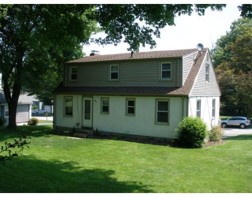 6 Terrace Road Natick, MA 01760 - Photo 3 of 13 Gallery Image 3