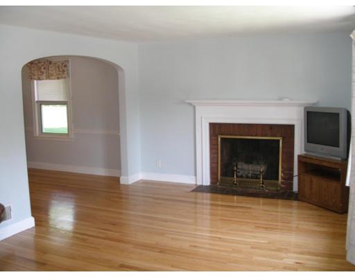 6 Terrace Road Natick, MA 01760 - Photo 5 of 13 Gallery Image 5