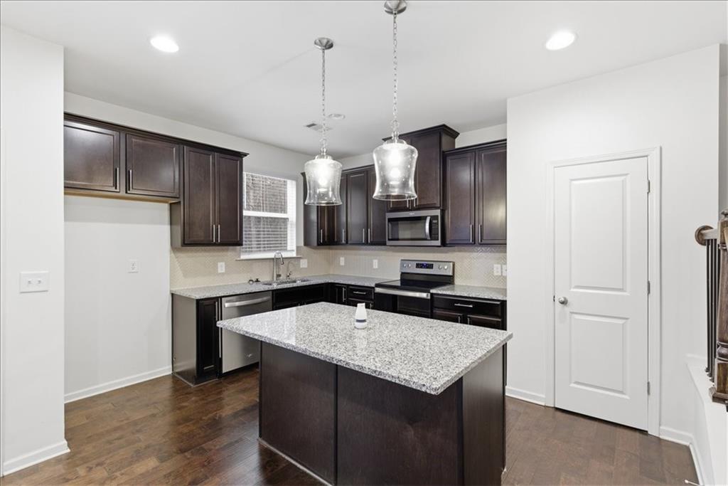 1000 Belfry Terrace Fairburn, GA 30213 - Photo 11 of 36