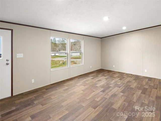 $285,500 | 172 Peaceful Hill Drive, Mill Spring, NC 28756