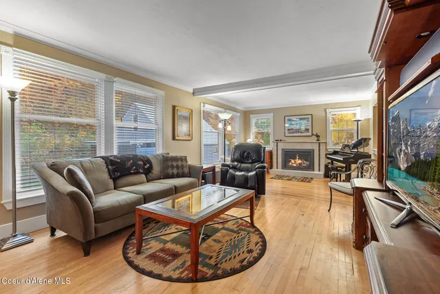 $675,000 | 191 King Street, Wallace, ID 83873