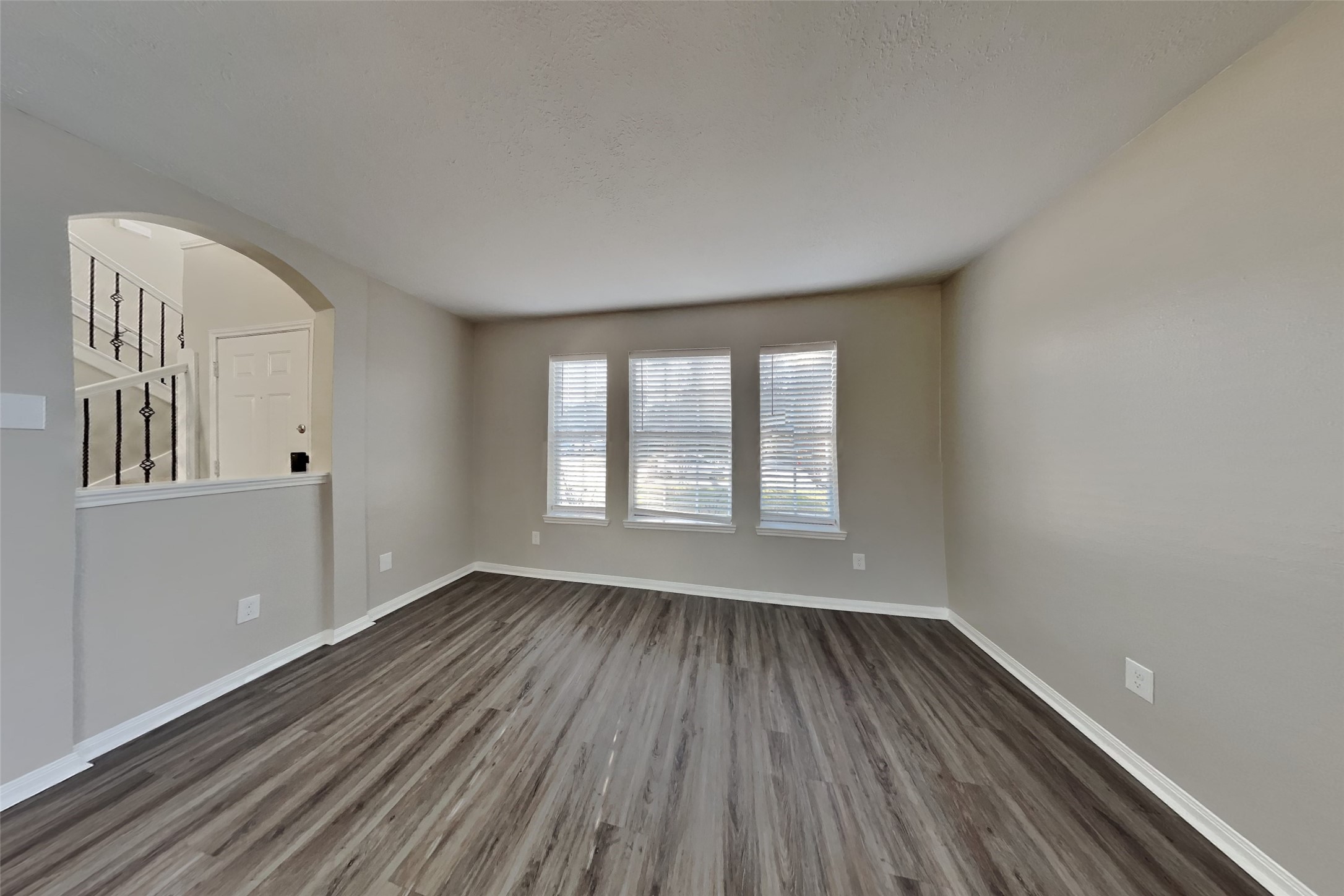 5418 Gosforth Drive Katy, TX 77449 - Photo 3 of 21