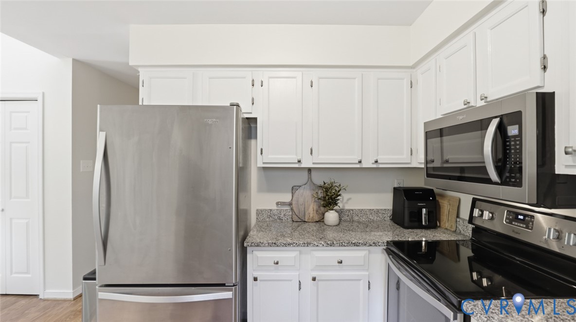 6110 Duck Cove Road Midlothian, VA 23112 - Photo 11 of 48 Gallery Image 11