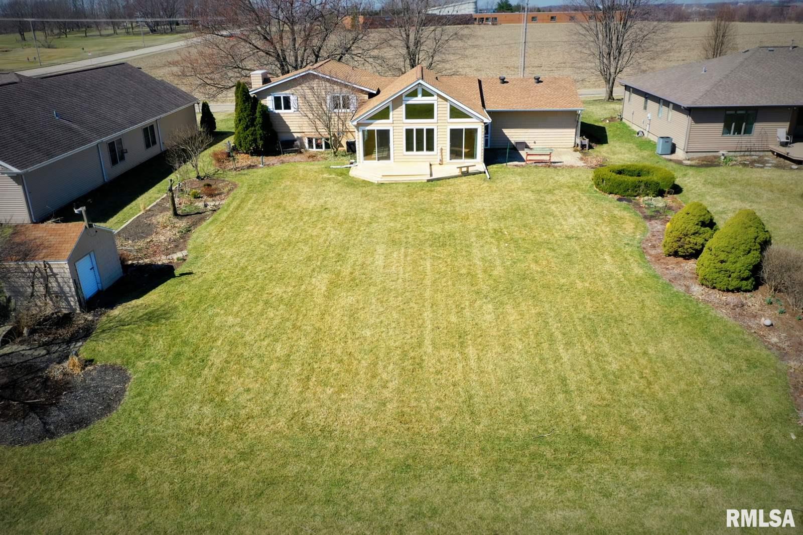 8012 North Radnor Road Peoria, IL 61614 - Photo 17 of 41 Gallery Image 17