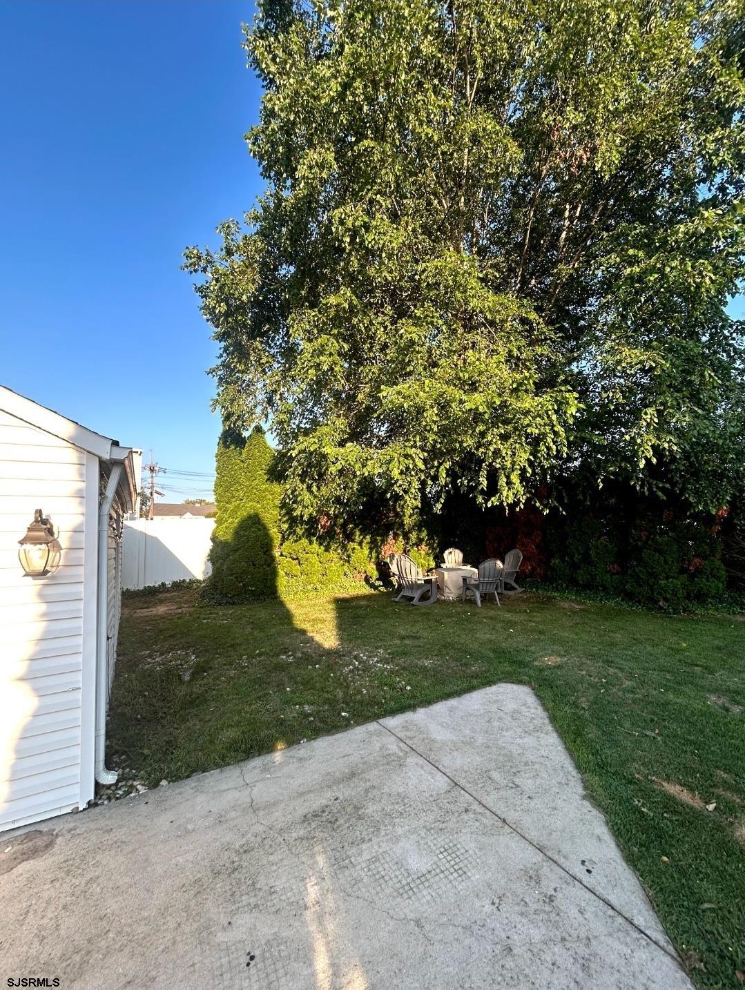 241 Warren Avenue Bellmawr, NJ 08031 - Photo 5 of 26 a view of a park