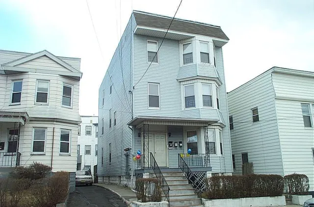 $2,300 | 100 40th Street, Unit 3, Irvington, NJ 07111