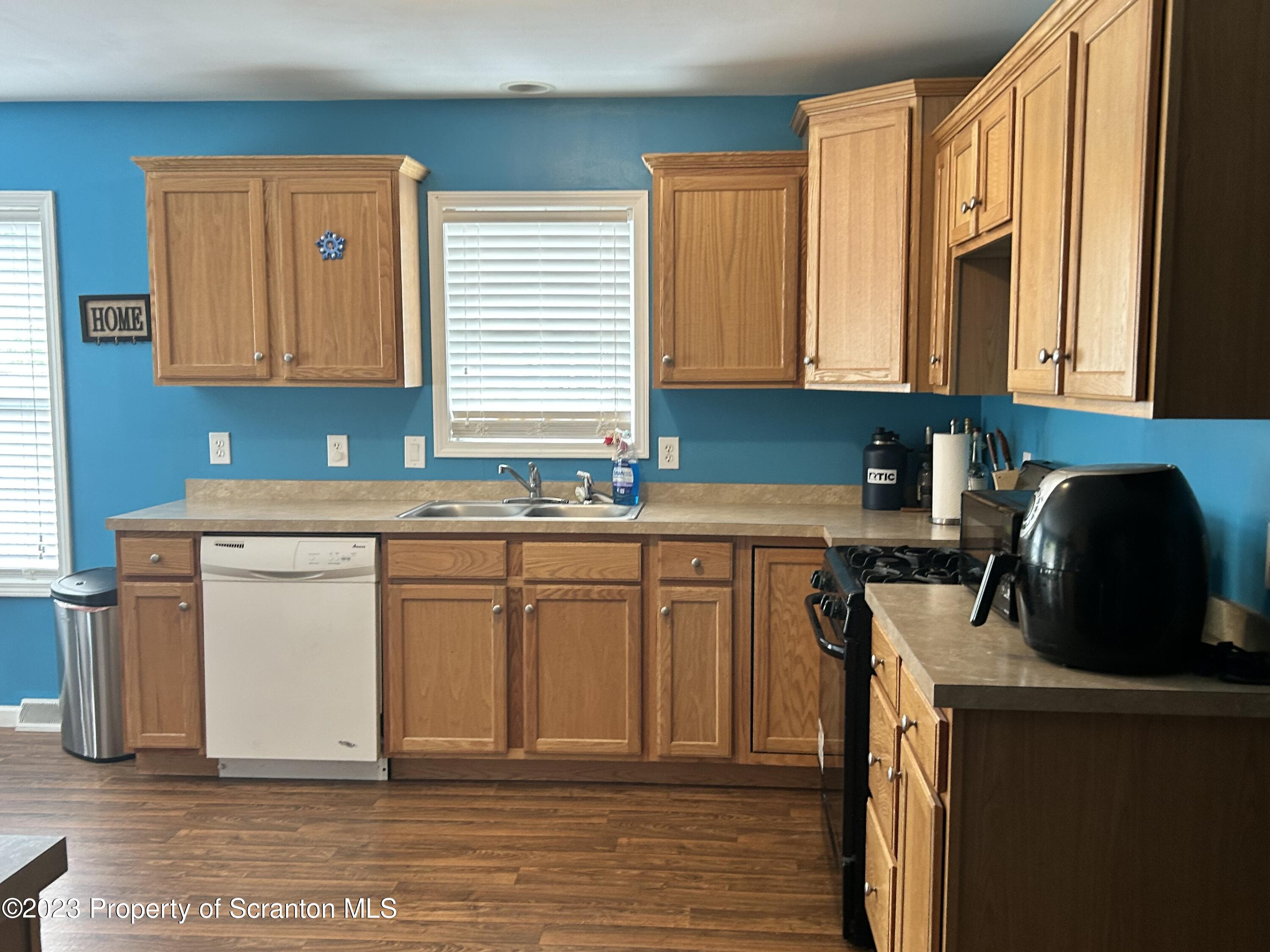 113 Ackerly Road Clarks Summit, PA 18411 - Photo 7 of 33