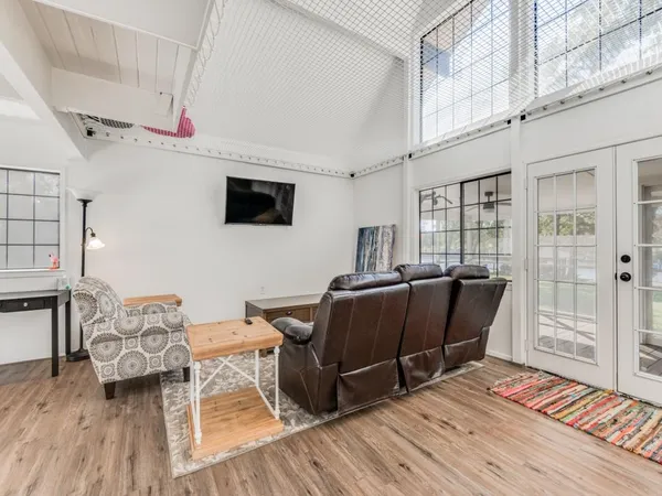 $3,200 | 504 Kiowa Drive East, Gainesville, TX 76240