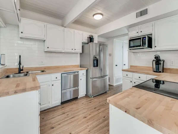 $3,200 | 504 Kiowa Drive East, Gainesville, TX 76240