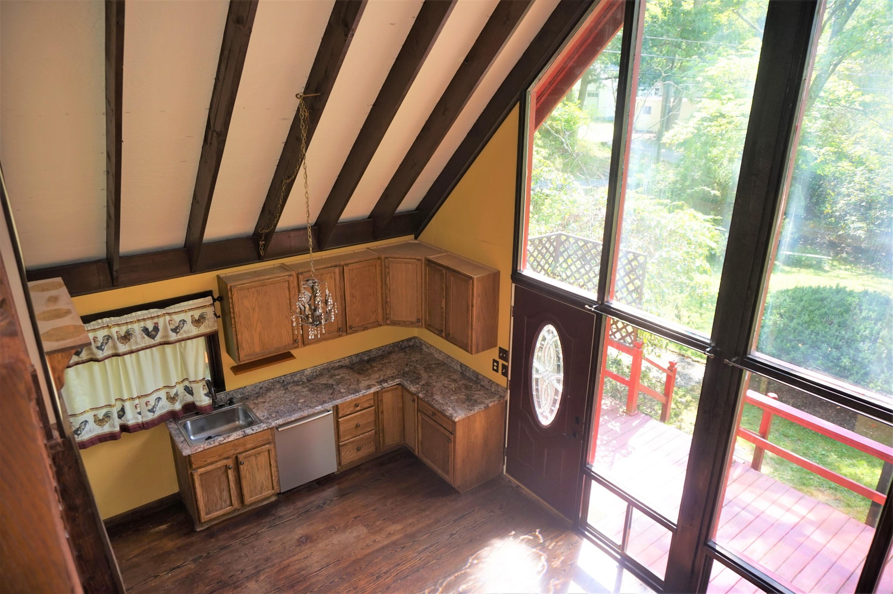 177 Rip Van Winkle Road White Sulphur Springs, WV 24986 - Photo 12 of 29 Gallery Image 12
