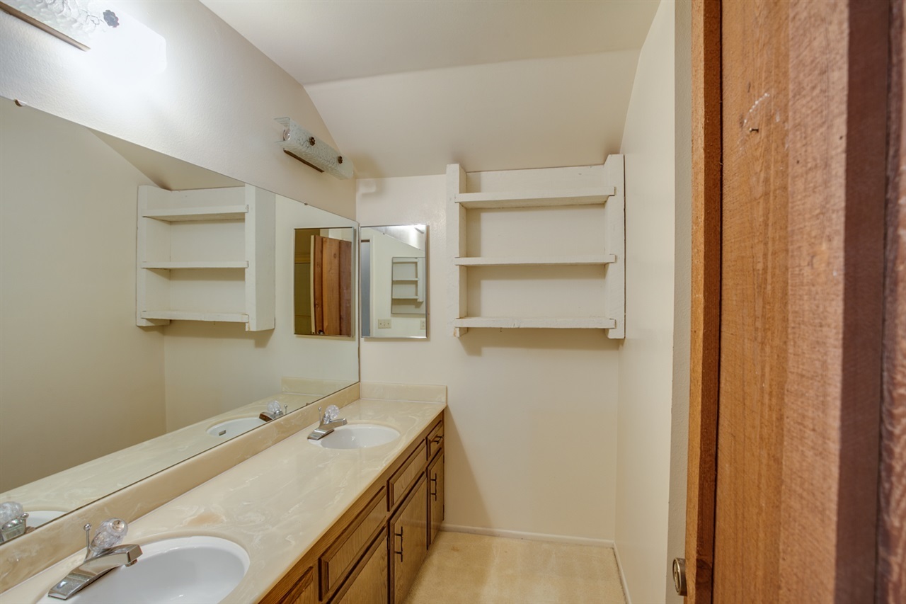 347 Spanish Spur Fallbrook, CA 92028 - Photo 14 of 21