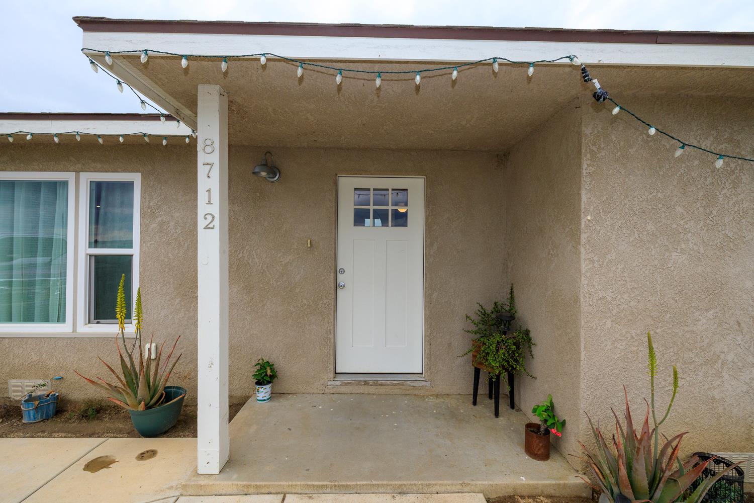 8712 Yosemite Boulevard Modesto, CA 95357 - Photo 5 of 24 a front view of a house