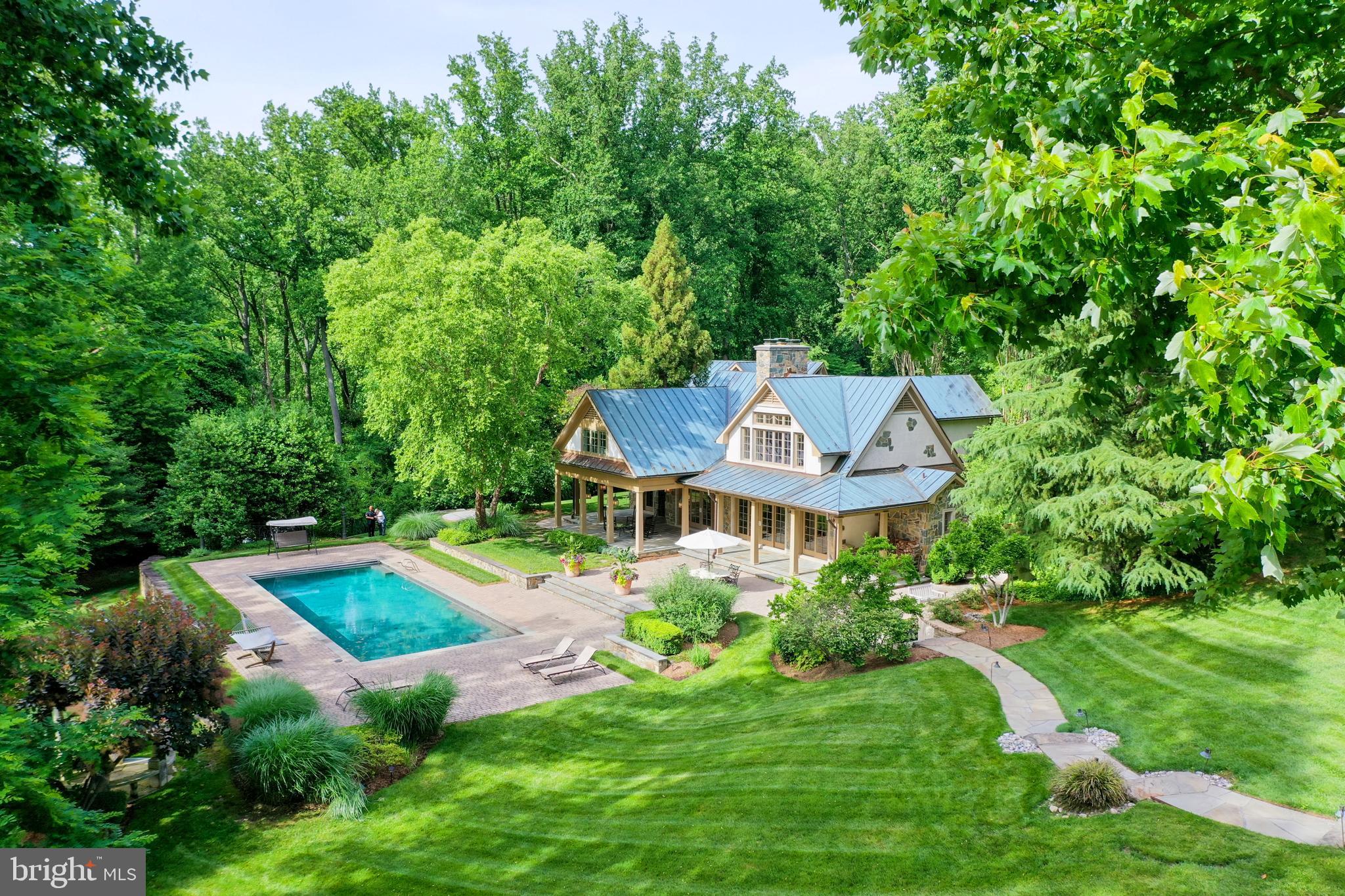 938 Old County Road Severna Park, MD 21146 - Photo 64 of 77 Lush lawns and walkways