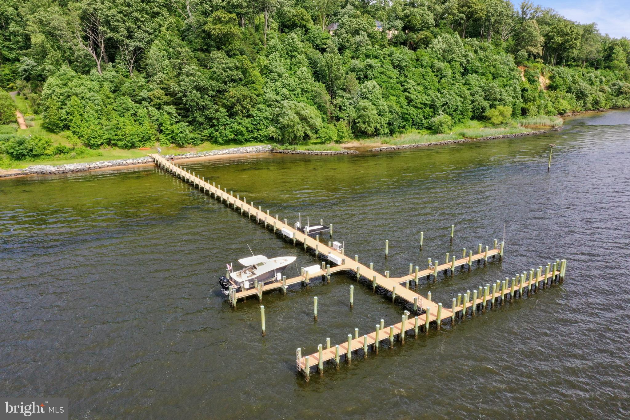 938 Old County Road Severna Park, MD 21146 - Photo 68 of 77 900' of Severn River waterfront