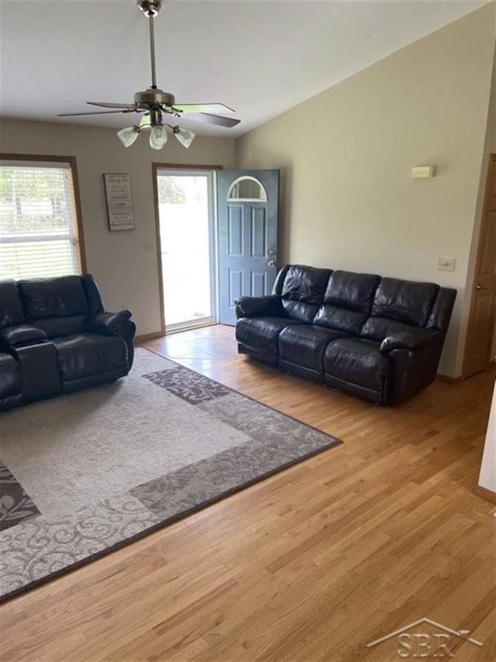 3718 North Gleaner Road Freeland, MI 48623 - Photo 7 of 69 50011078-6.JPG