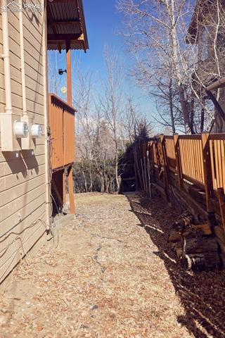 20 Sommerlyn Road Colorado Springs, CO 80906 - Photo 25 of 50 20 Sommerlyn Rd: Backyard