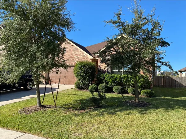 $2,300 | 14428 Lake Victor Drive, Pflugerville, TX 78660