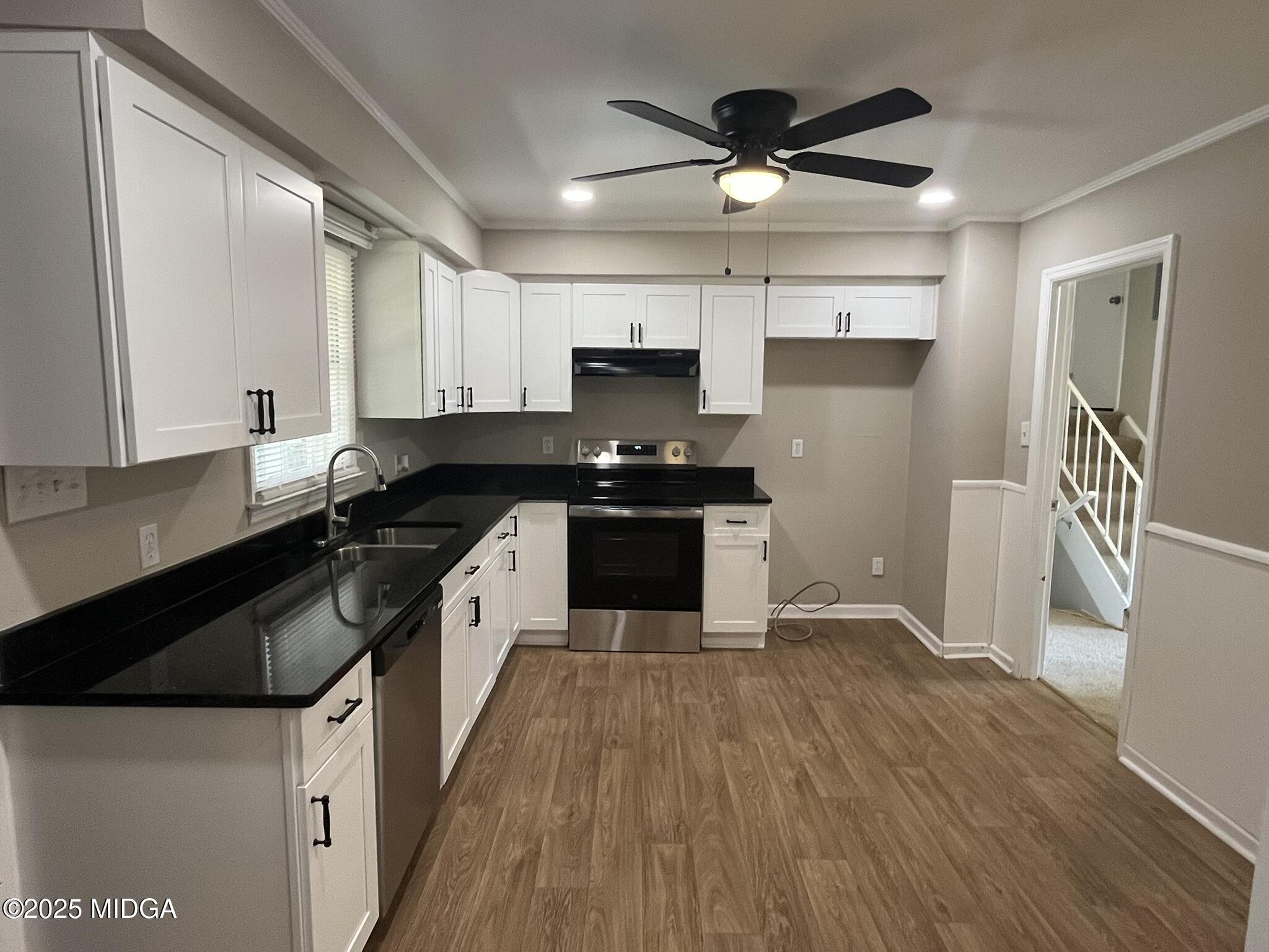 2767 Walnut Creek Road Macon, GA 31211 - Photo 3 of 15 kitchen